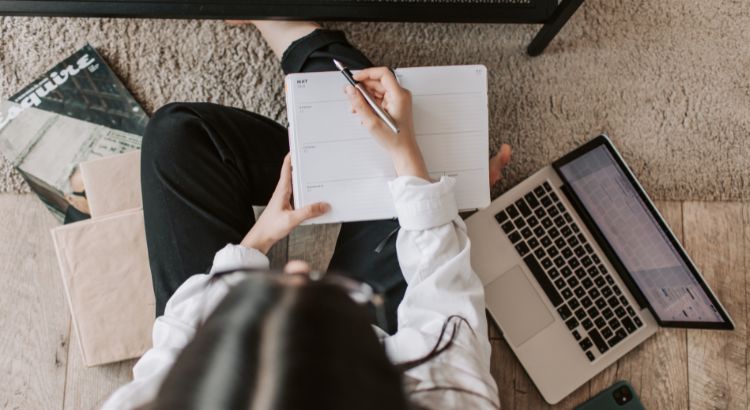 aprenda tudo sobre como ser um escritor de sucesso