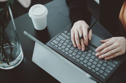 aprenda como escrever uma descricao de livro em ebook que vende