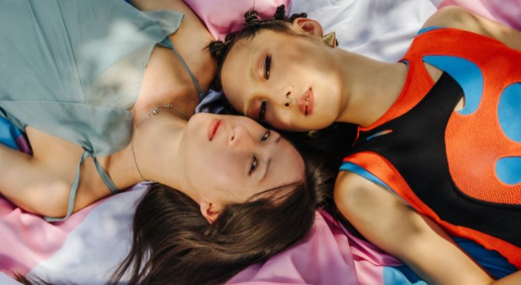 sete livros imperdiveis de fantasia de autores trans