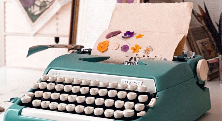 as estrategias para publicar seu livro de poesia e conquistar leitores