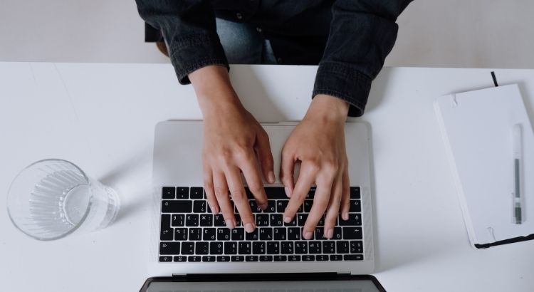 aprenda como criar um blog literario do zero