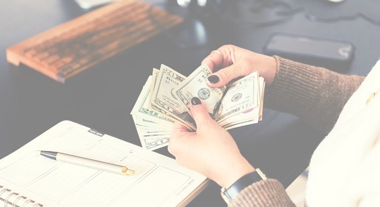 o quanto ganha um escritor no brasil