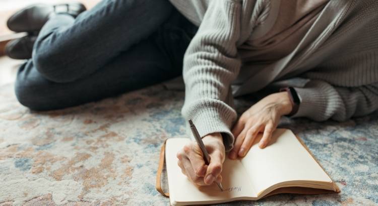 conheca o poder do journaling para escritores