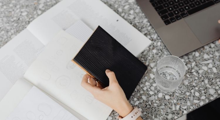 livreto por que voce deve considerar criar chapbooks