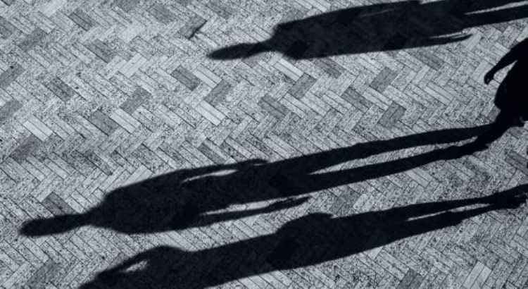 resenha eles uma sequencia de apreensao de kay dick