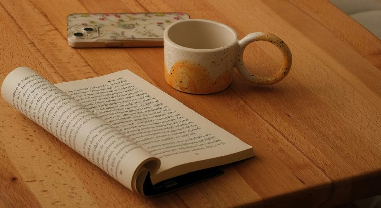 anafora e catafora na prosa como criar continuidade e expectativa no texto